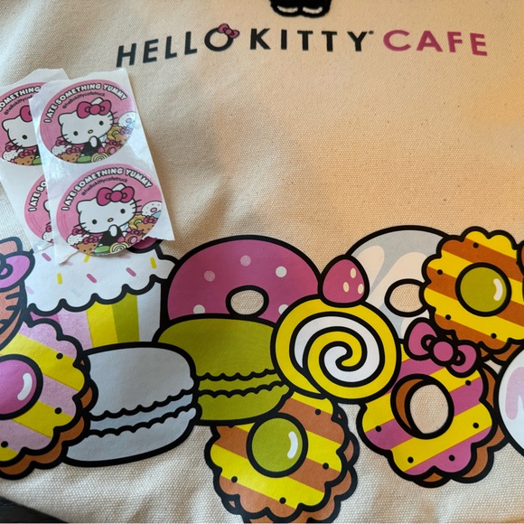 Hello Kitty Cafe Tote - Picture 7 of 7
